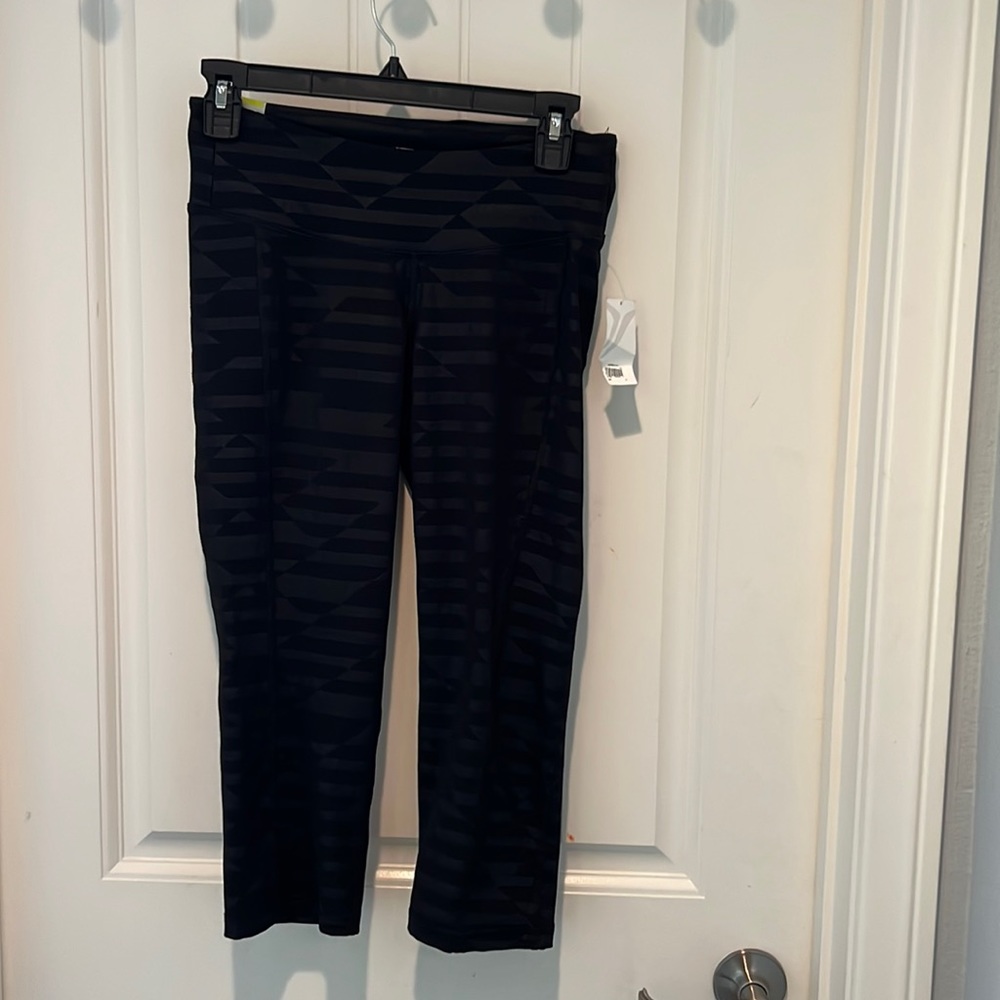 3 for $15 Old Navy Active Wear Size Medium NWT